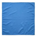 Lavetă geamuri auto 40x40 cm din microfibră, întinsă pe fundal alb